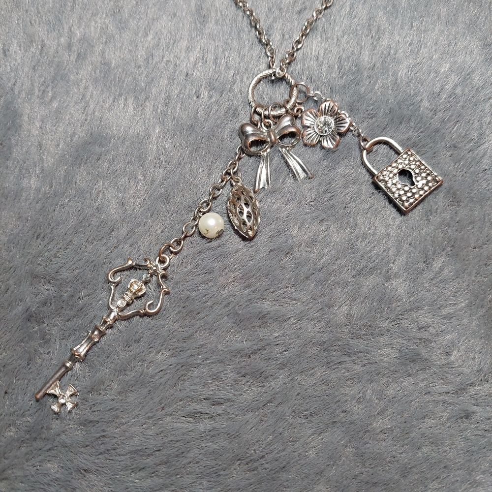 Vintage Charm Necklace